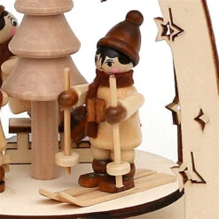 SIGRO Winterkinder Mit Ski Holz Teelichtpyramide 7 SIGRO Winterkinder Mit Ski Holz Teelichtpyramide -Leonardo Geschäft 365500 6333295b6357c jpg 1280x1280